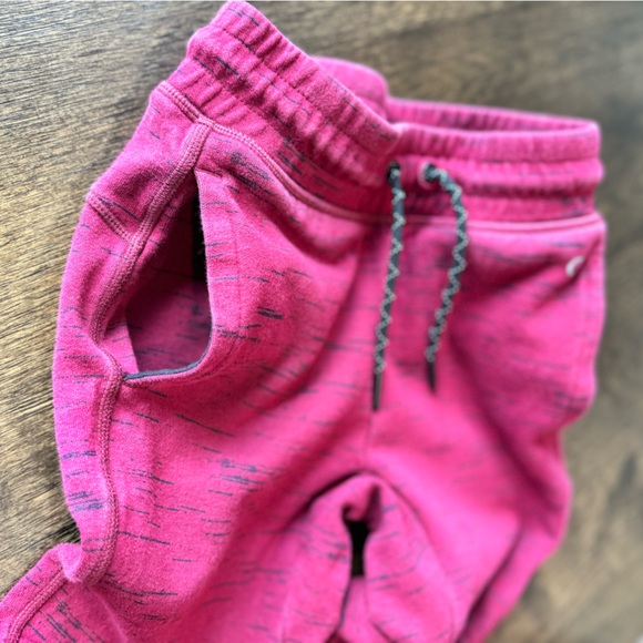 GapFit Kids  Fit Tech Hoodie and Joggers. - Picture 15 of 15